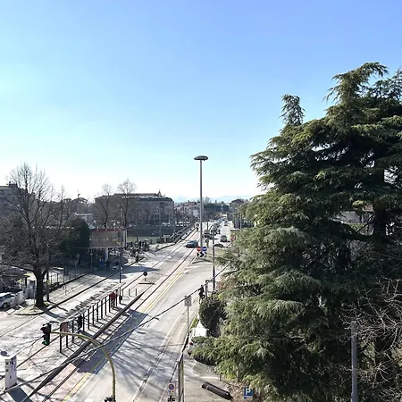 Apartment Lovely Bridge View Close To Center