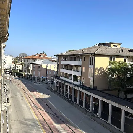 Apartment Lovely Bridge View Close To Center Padova